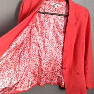 Pinkish-coral Kensie blazer, size medium